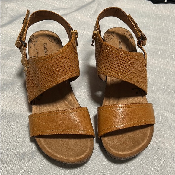 Shoes - Cobb Hill  Tan Sandals